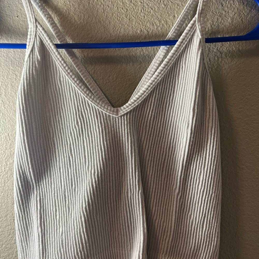 Arizona juniors V Neck cropped tank top